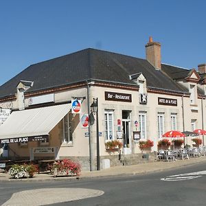 Hotel De La Place Germigny-des-Pres Exterior photo