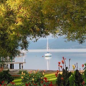 Lakeshore B&B Kelowna Exterior photo