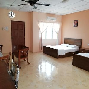 Budget Family Motel Sungai Petani Exterior photo