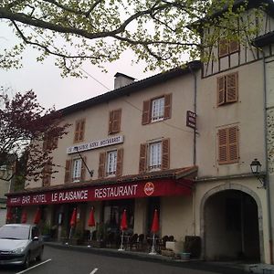 Hotel Restaurant Le Plaisance Maurs Exterior photo