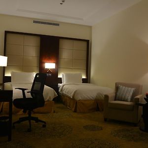 Prime Al Hamra Hotel Jeddah Room photo