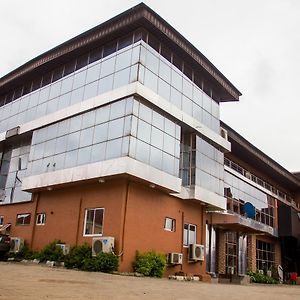 Glasshouse Hotels And Suites Egba Exterior photo