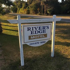 The Rivers Edge Motel LaBelle Exterior photo