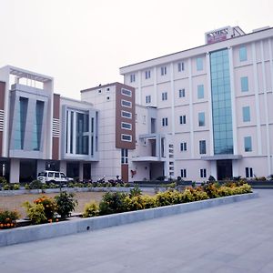 Hotel Abhilasha Giriak Exterior photo