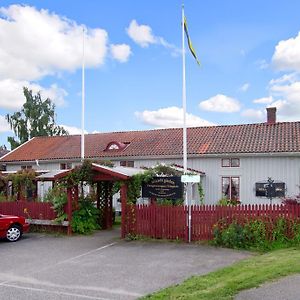 Hotell Mikaelsgarden Vargarda Exterior photo