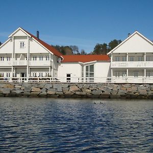 Tingvoll Fjordhotell Exterior photo