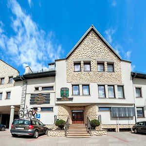 Hotel Pod Herbem -Pokoje Ozonowane Bialystok Exterior photo