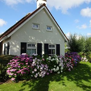 Attractive Holiday Home With Jetty Steendam Exterior photo