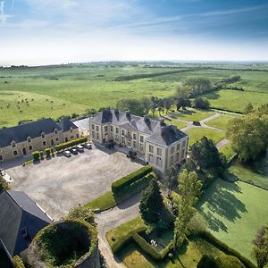 Hotel Du Chateau De Quineville Exterior photo