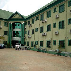 Prowess Hotel And Suites Otta Exterior photo