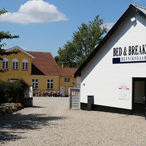 Benniksgaard Bed & Breakfast Grasten Exterior photo