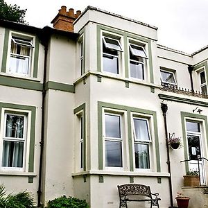 Yha Streatley On Thames Hotel Exterior photo