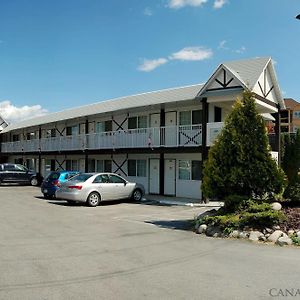 Rosedale Motel Summerland Exterior photo