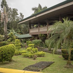 Hotel Suerre Guapiles Exterior photo