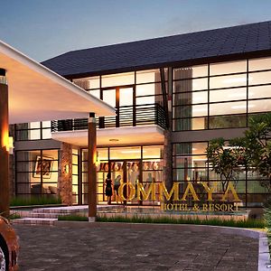 Ommaya Hotel & Resort Surakarta  Exterior photo
