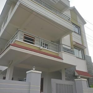 Misty Lake Guest House Hyderabad Exterior photo