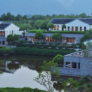 Fuchun Resort Fuyang  Exterior photo