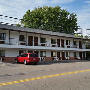 Olympia Motel Lake Delton Exterior photo