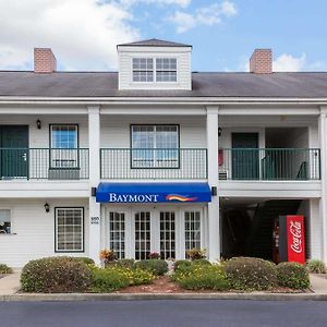 Baymont By Wyndham Waycross Hotel Exterior photo