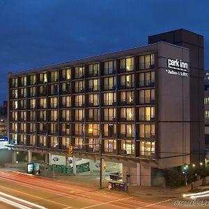 Park Inn & Suites By Radisson Vancouver Exterior photo