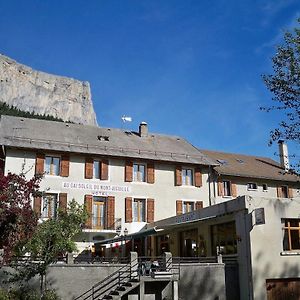 Au Gai Soleil Du Mont-Aiguille Hotel Chichilianne Exterior photo
