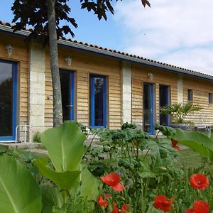 La Cadournaise Bed & Breakfast Saint-Seurin-de-Cadourne Exterior photo