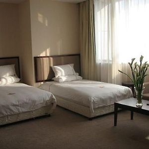 Days Hotel International Hangzhou Room photo