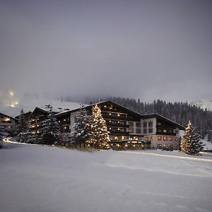 Hotel Almhof Schneider Lech am Arlberg Exterior photo