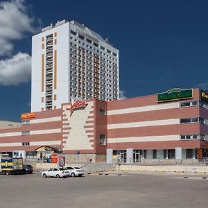 Vega Hotel Togliatti Exterior photo