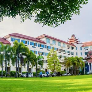 Mawlamyaing Strand Hotel Exterior photo