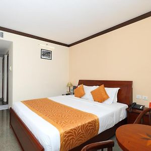 Oyo 15925 Tommaso Hotels And Resorts Sriperumbudur Exterior photo
