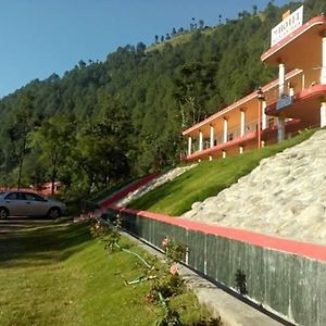 Hotel Mountain Track - Taranna Balakot Bala Pir Ziarat Exterior photo