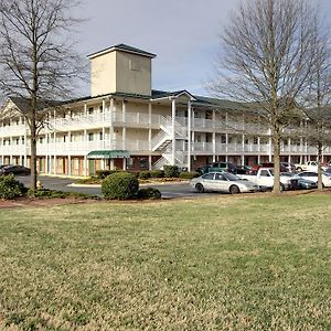 Intown Suites Extended Stay Charlotte Nc - East Independence Blvd Matthews Exterior photo