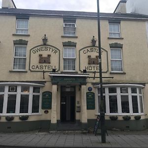 The Castle Hotel Lampeter Exterior photo