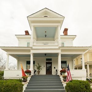 The Jarvis At 220 Bed & Breakfast New Bern Exterior photo