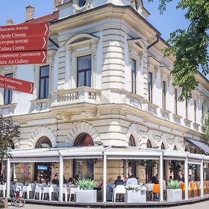 Hotel Grand Hedonist Pancevo Exterior photo