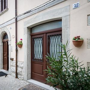 Borgo San Pietro Bed & Breakfast Agnone Exterior photo
