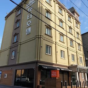 The Beauty Hotel Gangneung Exterior photo