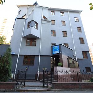 Zhayvir Hotel Kyiv Exterior photo