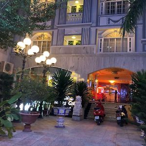 Hoang Quan Hotel Ho Chi Minh City Exterior photo