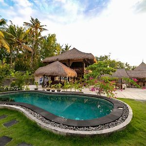 Ceningan Resort Nusa Lembongan  Exterior photo