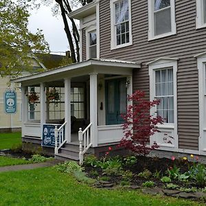 John Henry Bed & Breakfast Cherry Valley Exterior photo