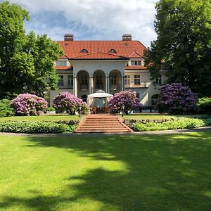 Rezydencja Willa Park & Restauracja Bed & Breakfast Legnica Exterior photo