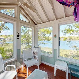 Cottage By The Bay Pocasset Exterior photo