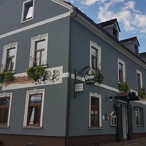 3 Raben - Leoben - Zimmer Fur Geschaftsreisende, Urlauber, Monteure Und Handwerker, Polski Pensjonat Austria Exterior photo