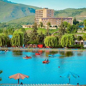 Kirovakan Hotel Vanadzor Exterior photo