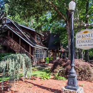 Mckinley Edwards Inn Bryson City Exterior photo