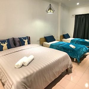 Ibook9 Deluxe Family Suite By Ibook Homestay Tanjung Tokong Exterior photo