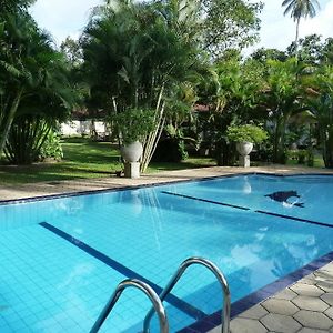 Fire Dragon Hideaway Hotel Negombo Exterior photo