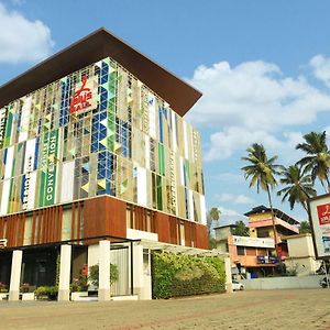 Lalys Residency Hotel Thrissur Exterior photo